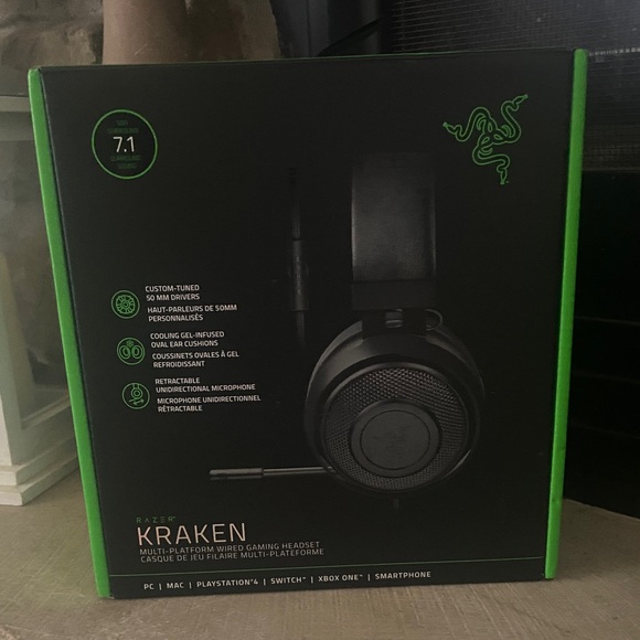 Razer Kraken Multi-Platform Headset - Black and Green - Picture 1 of 3